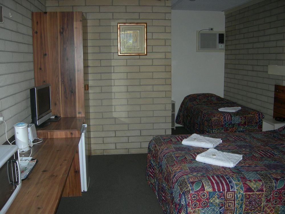 7Th Street Motel มิลดูรา ภายนอก รูปภาพ