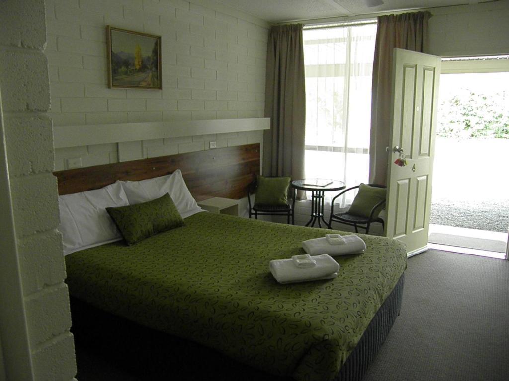 7Th Street Motel มิลดูรา ภายนอก รูปภาพ